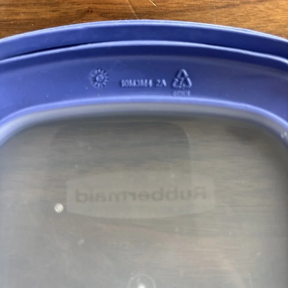 Rubbermaid replacement lid